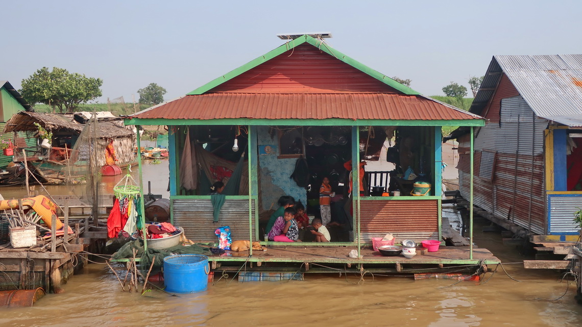 Floating family house